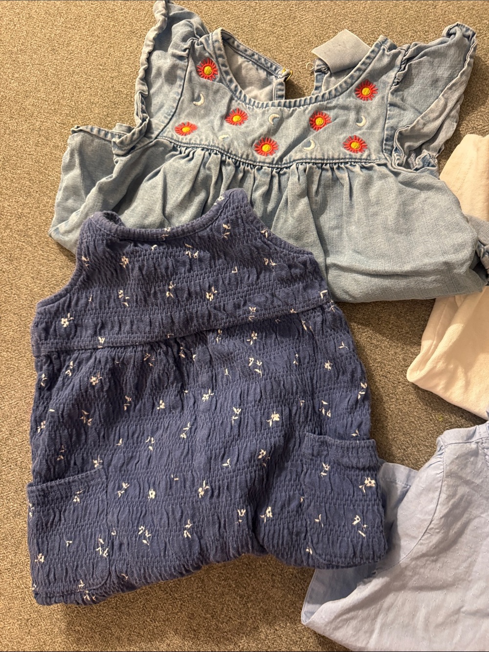 5/$15- 2t bundle - Picture 3 of 3